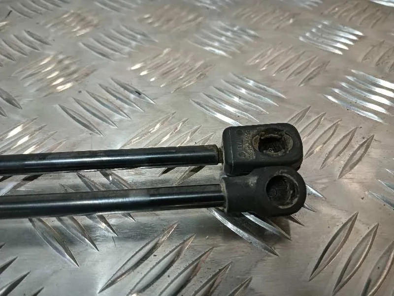 Amortiguadores Maletero / Porton para Toyota Avensis Wagon (T25)