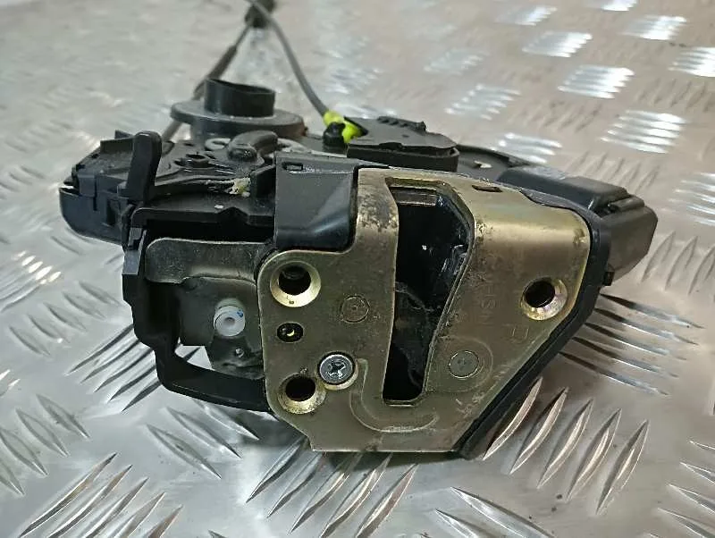 Cerradura Puerta Trasera Derecha para Toyota Avensis Wagon (T25)