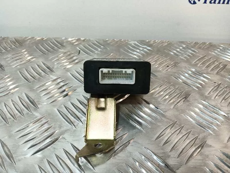 Modulo Electronico para Toyota Avensis Wagon (T25)