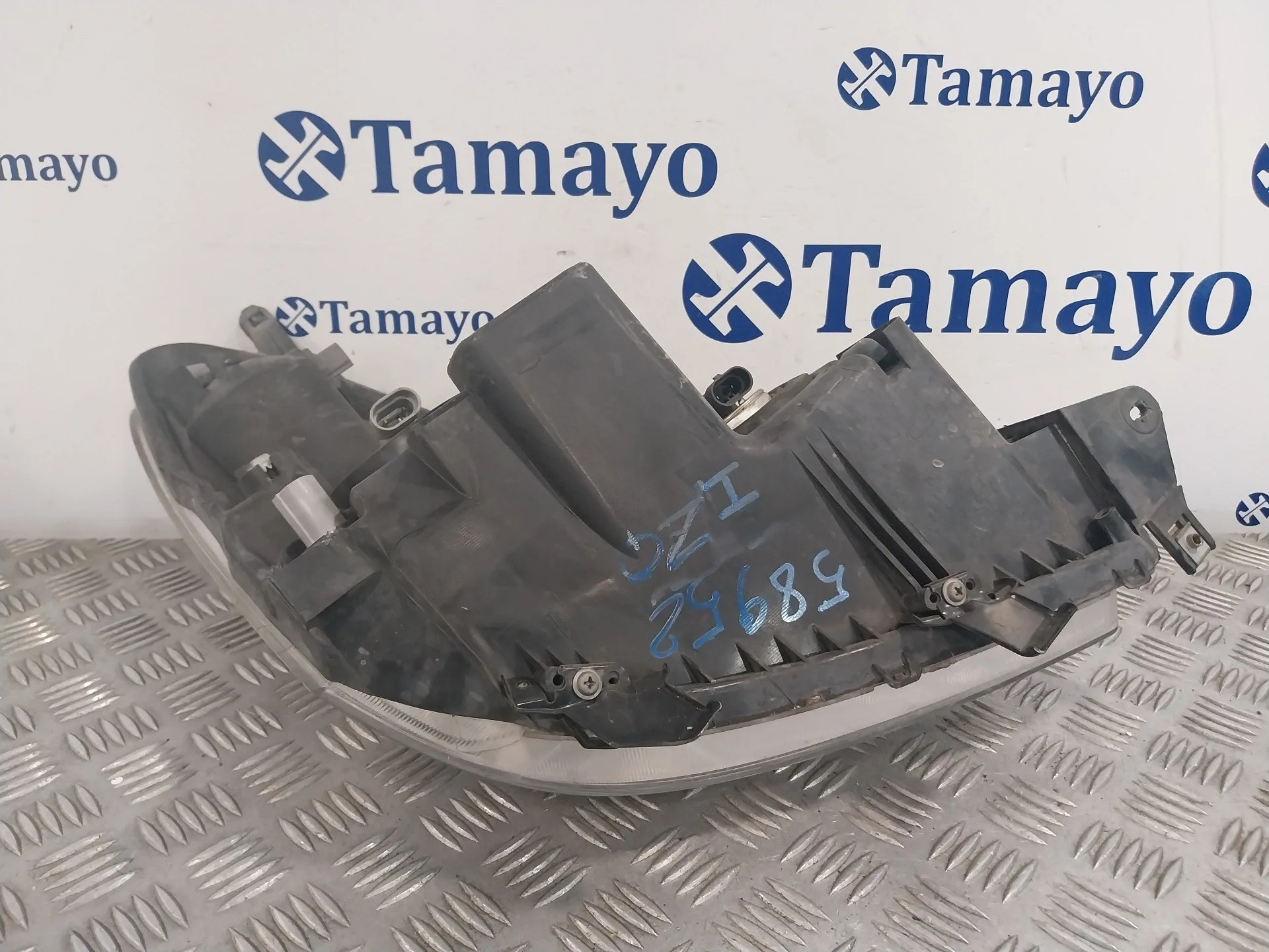 Faro Izquierdo para Toyota Corolla Verso (R1)