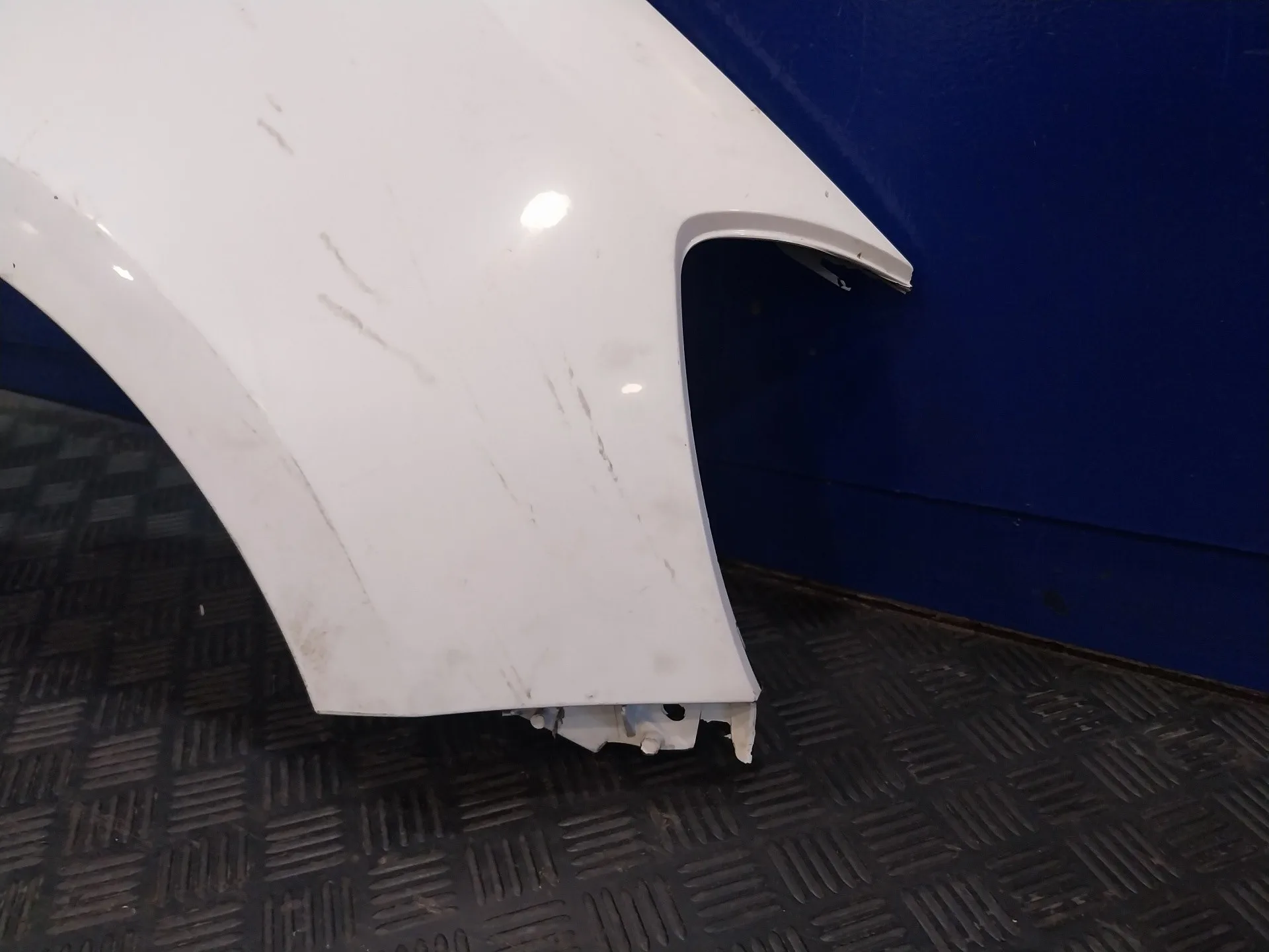 Aleta Delantera Derecha para Renault Clio Iii