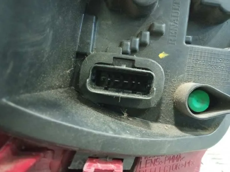 Piloto Trasero Derecho para Renault Clio Iii