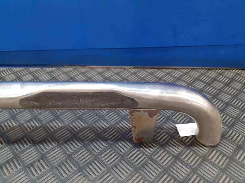 Estribo Derecho para Chrysler Jeep Cherokee (Kj)