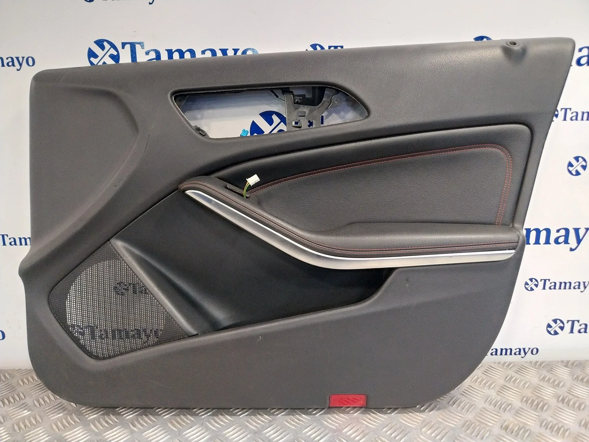 Guarnecido Puerta Delantera Derecha para Mercedes-Benz Clase Gla (W156)