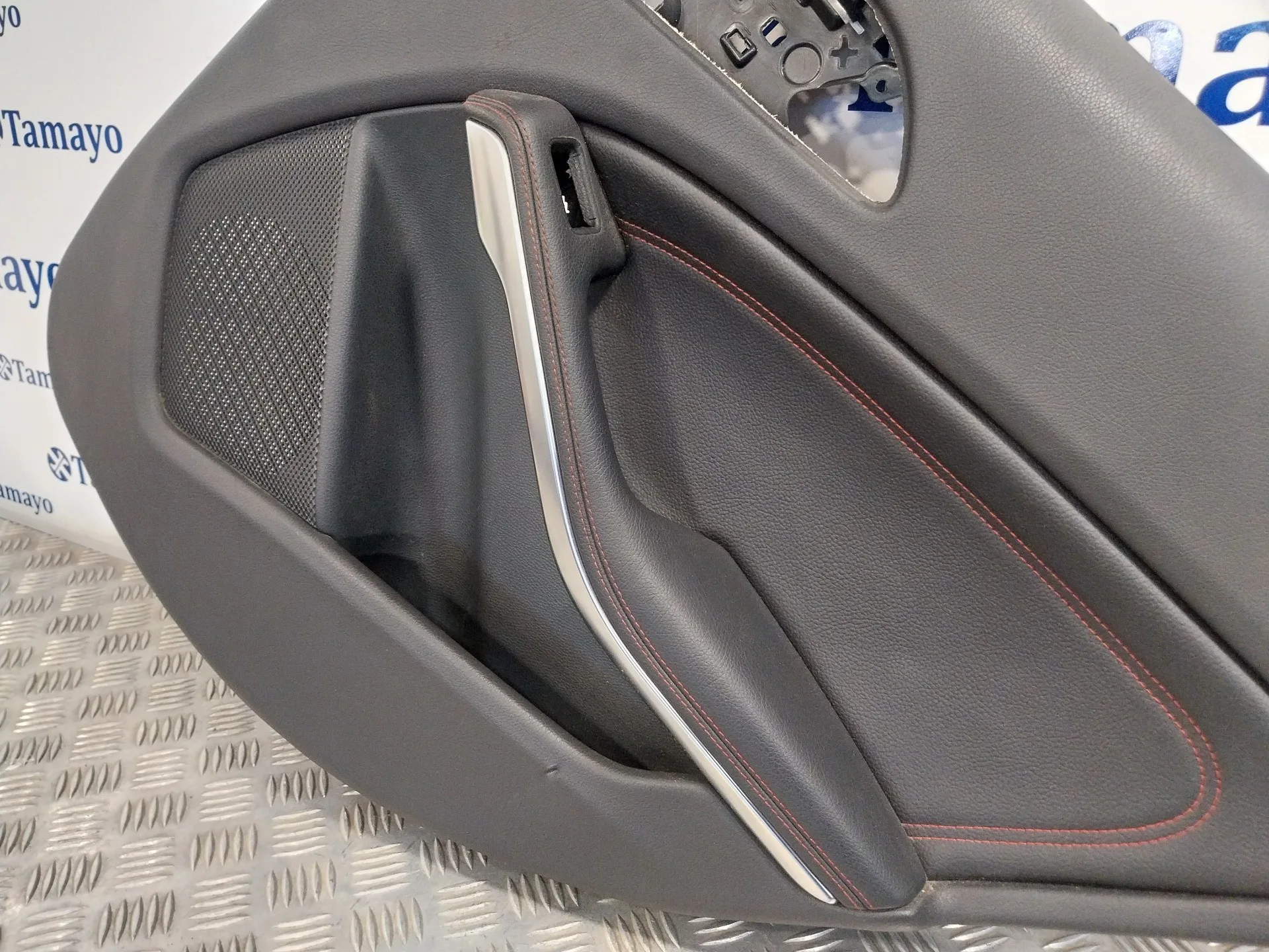 Guarnecido Puerta Trasera Derecha para Mercedes-Benz Clase Gla (W156)