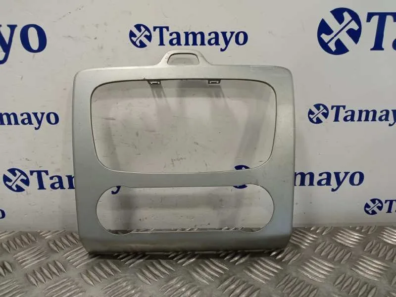 Moldura para Ford Focus Berlina (Cap)