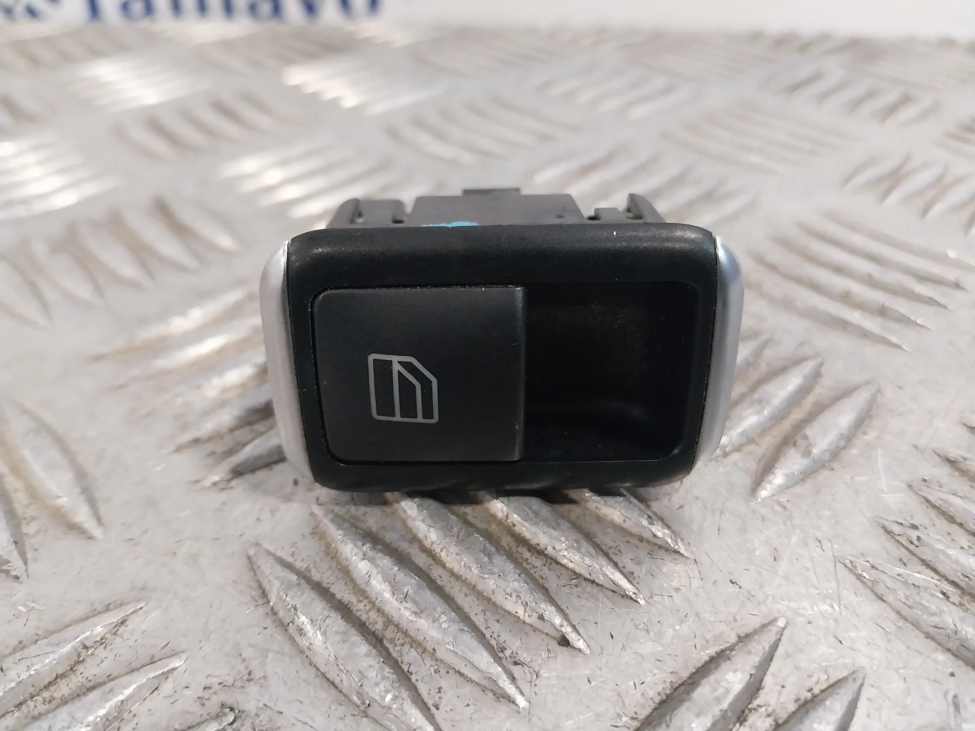 Mando Elevalunas Delantero Derecho para Mercedes-Benz Clase Gla (W156)