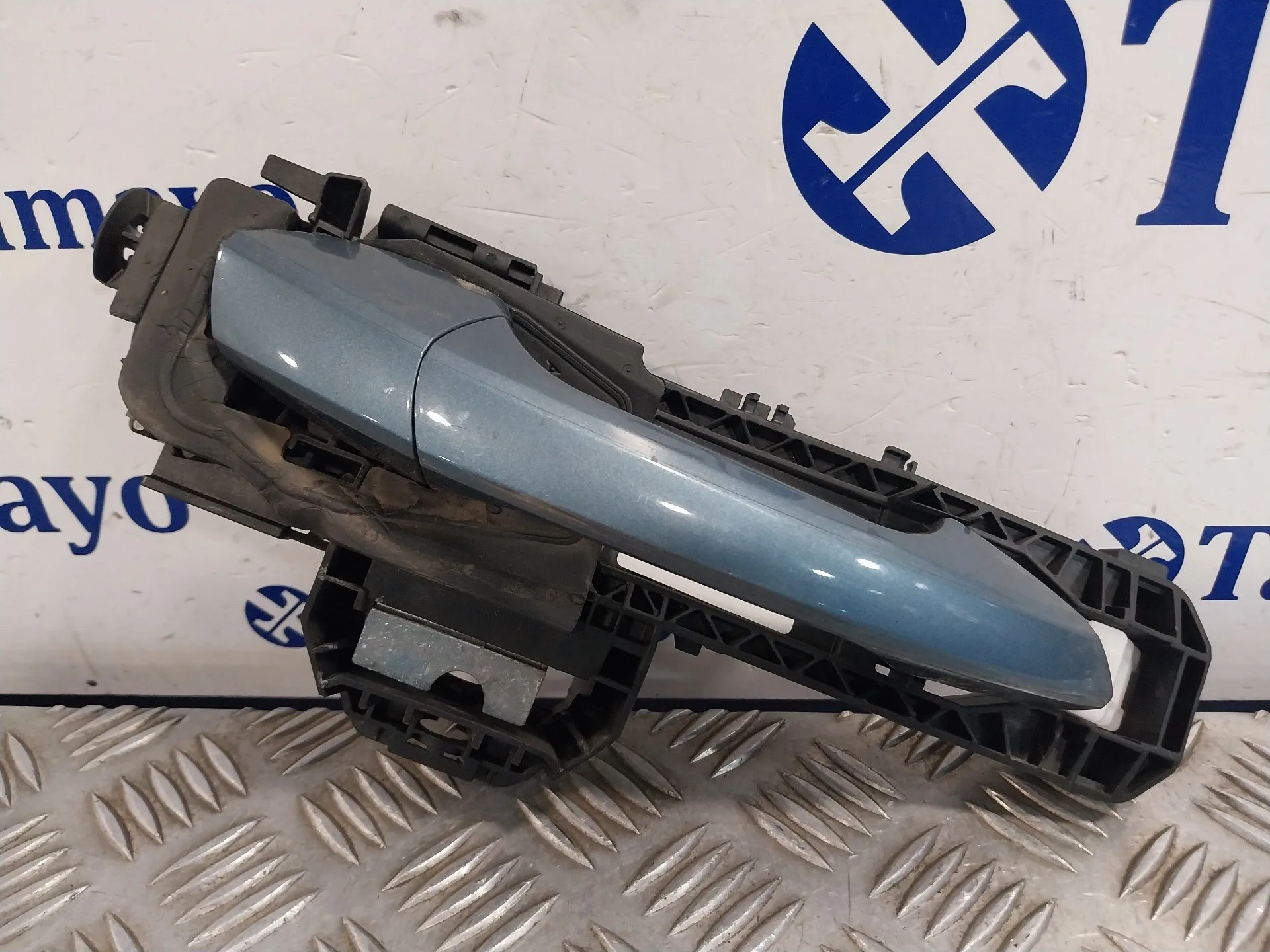 Maneta Exterior Delantera Derecha para Mercedes-Benz Clase Gla (W156)