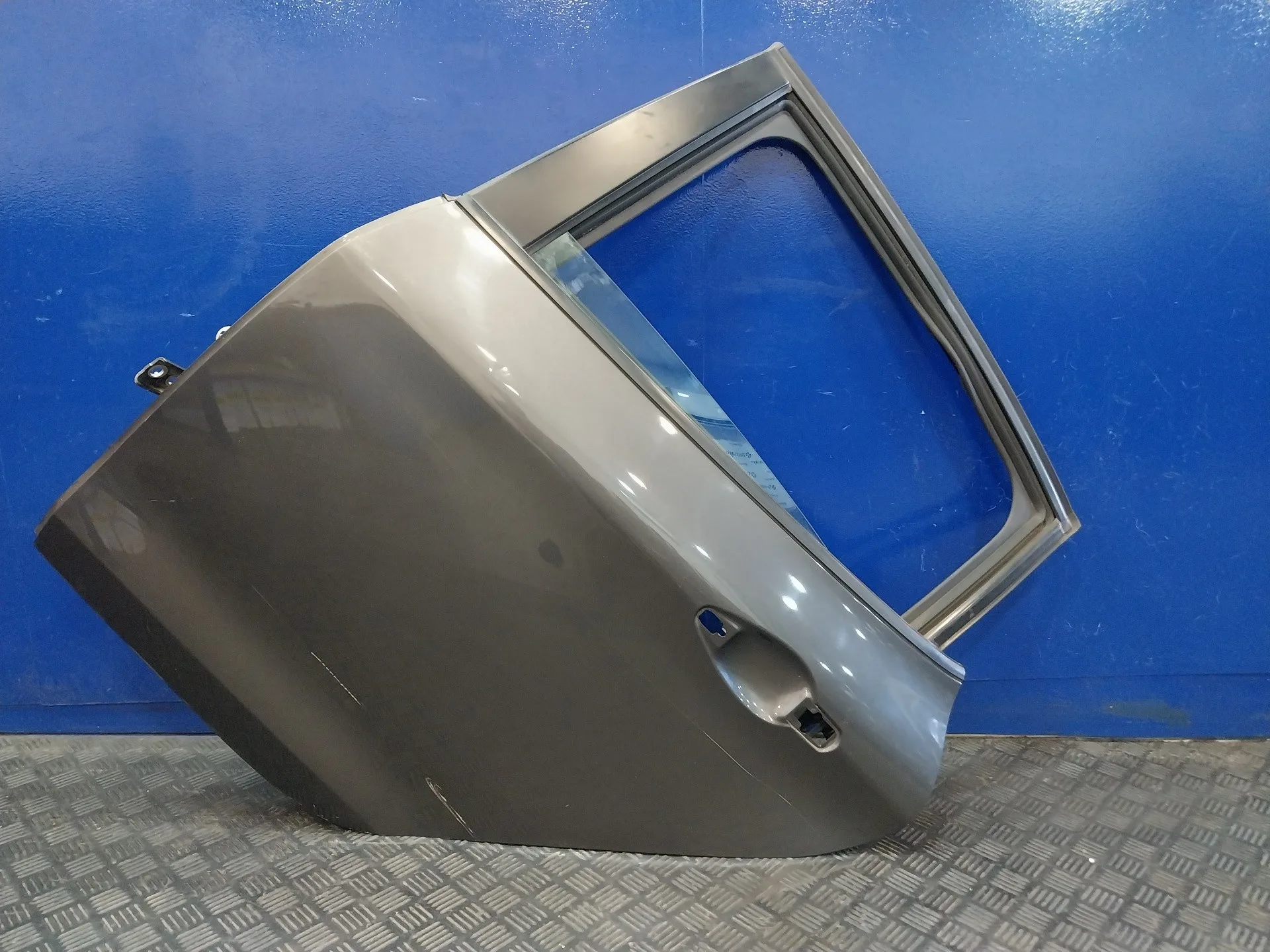 Puerta Trasera Izquierda para Peugeot 208