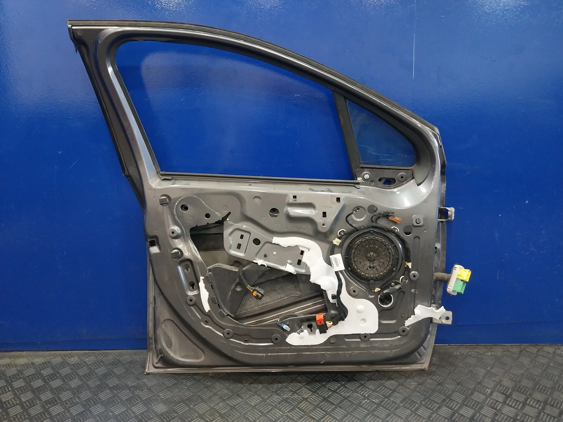 Puerta Delantera Izquierda para Peugeot 208