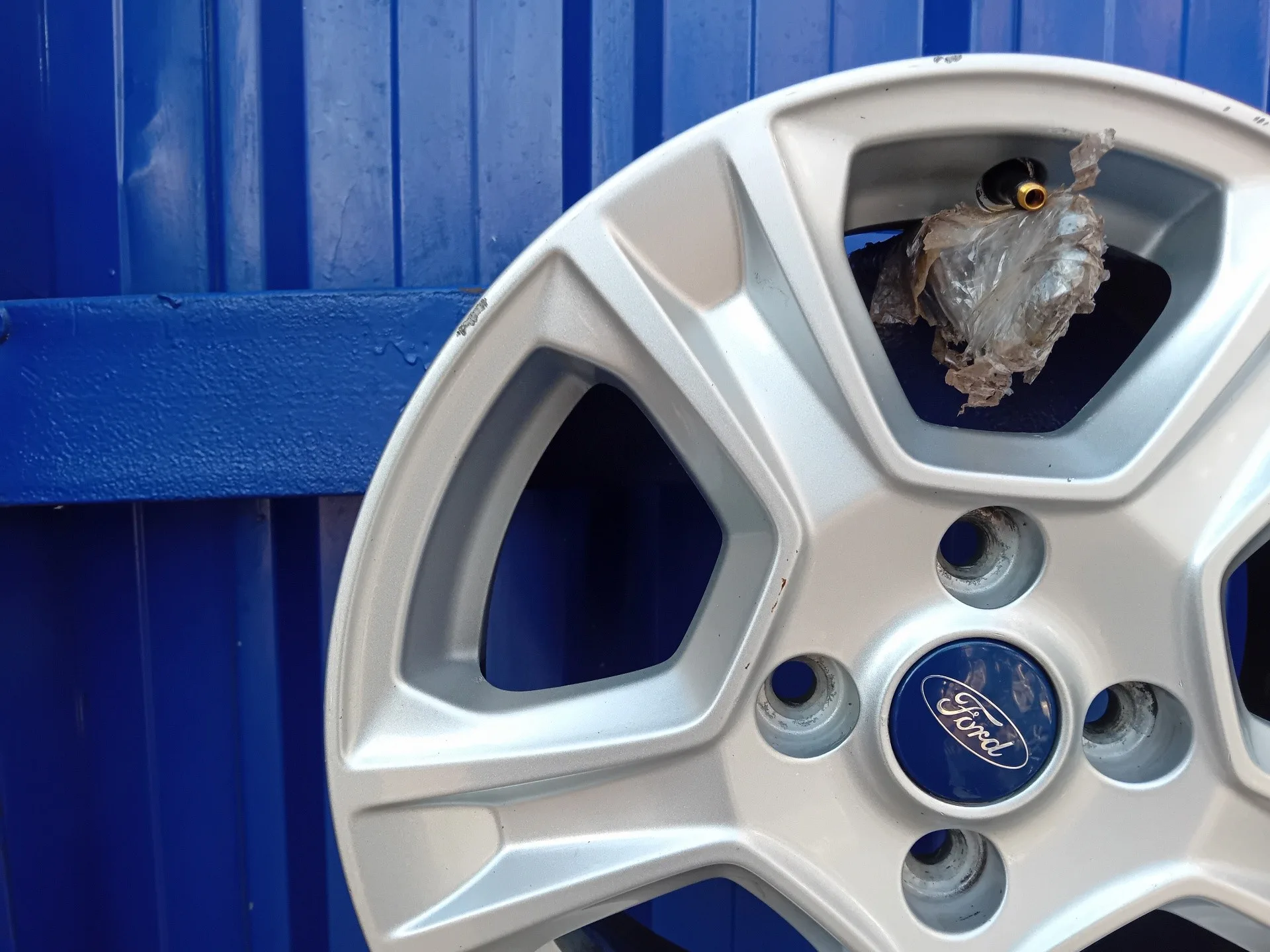 Llanta para Ford Tourneo Courier (C4A)