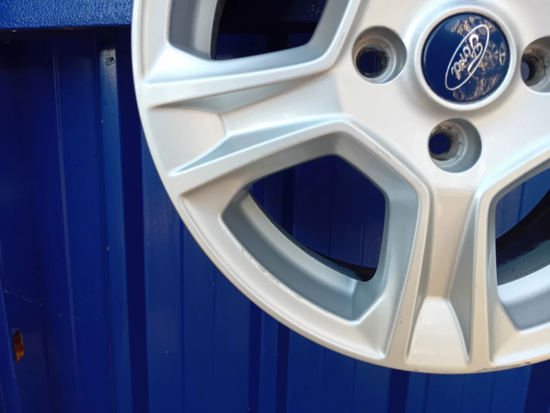 Llanta para Ford Tourneo Courier (C4A)