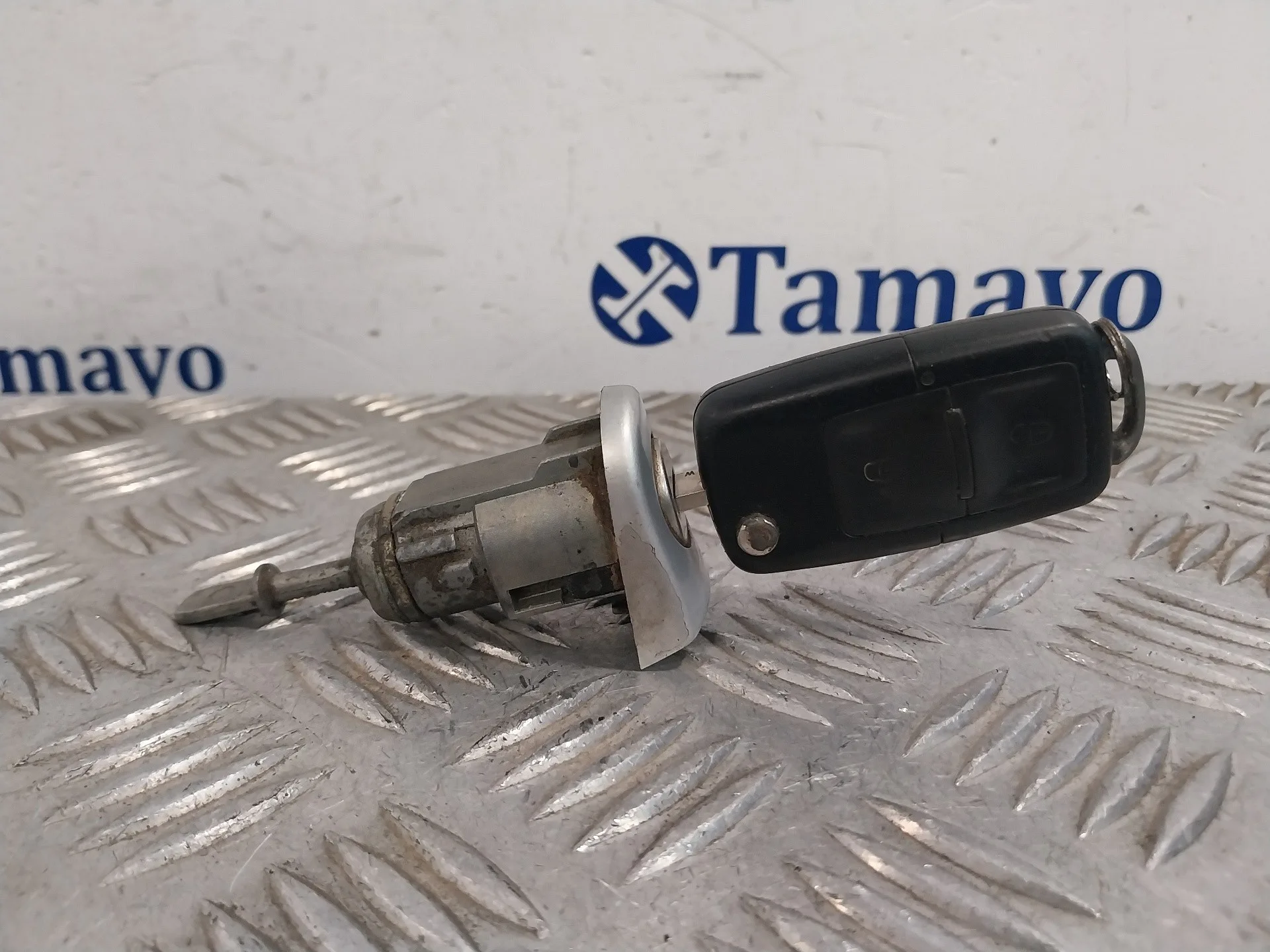 Bombin Puerta Delantera Izquierda para Volkswagen Bora Berlina (1J2)