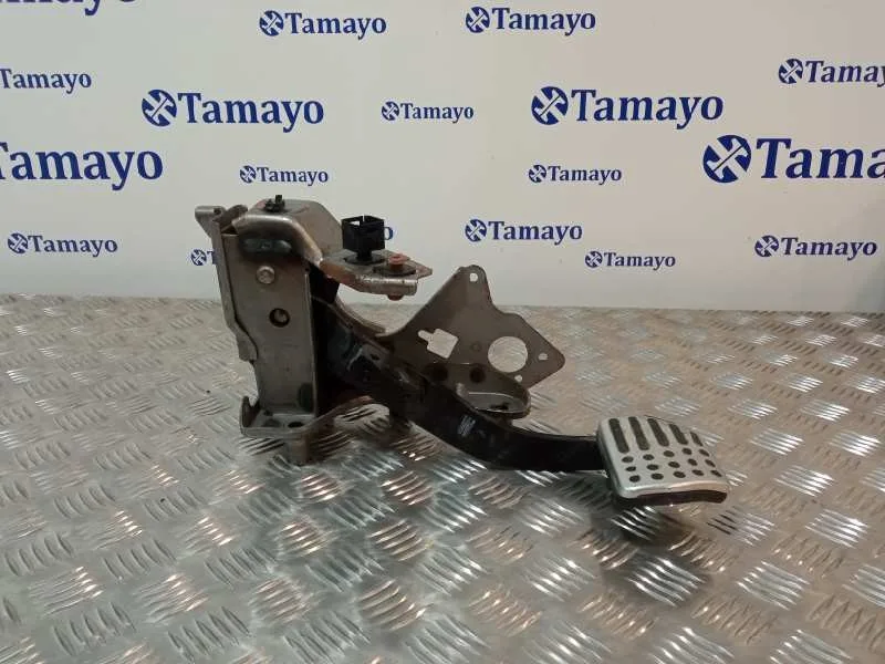 Pedal Freno para Nissan Juke (F15)