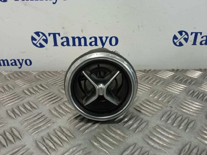 Rejilla Aireadora para Mercedes-Benz Clase Gla (W156)
