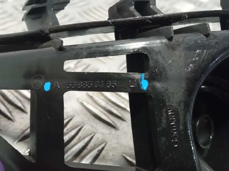 Soporte para Mercedes-Benz Clase Gla (W156)
