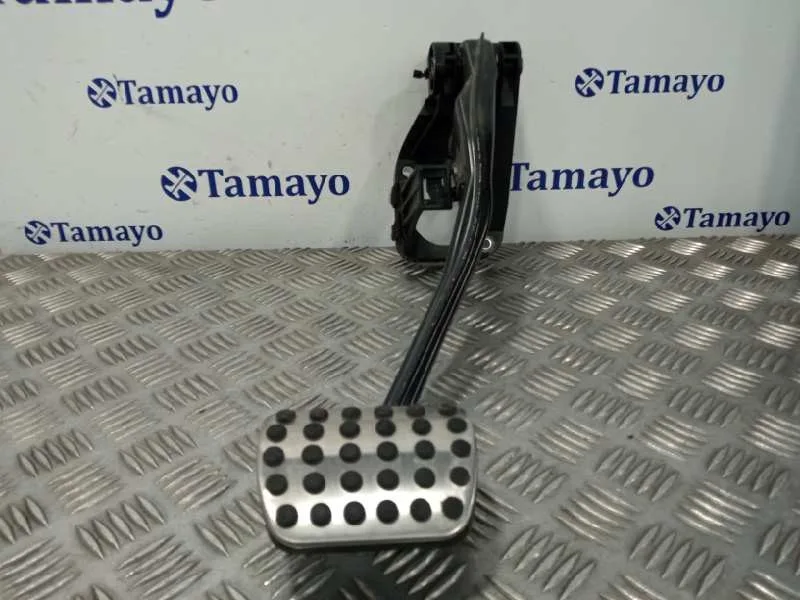Pedal Freno para Mercedes-Benz Clase Gla (W156)