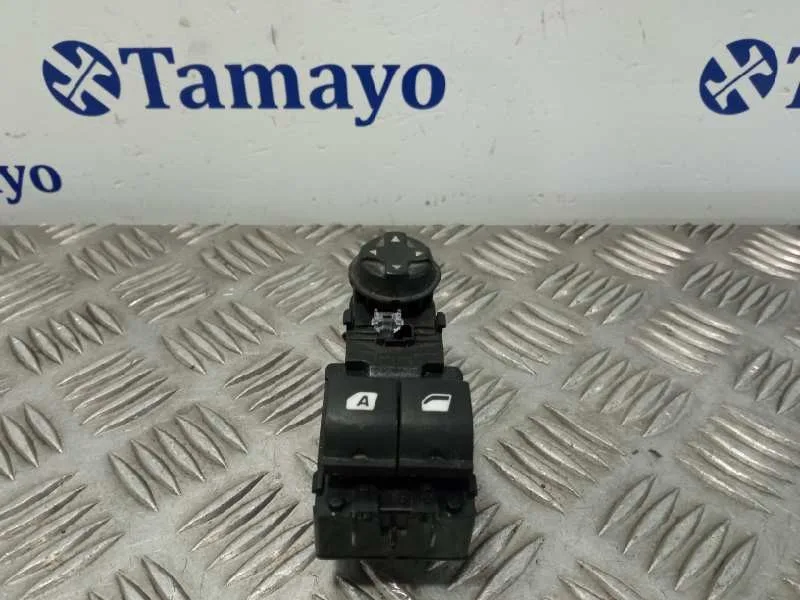 Mando Elevalunas Delantero Izquierdo para Peugeot 208