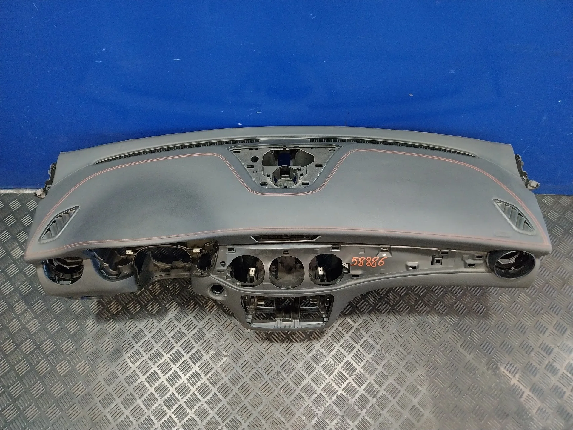 Salpicadero para Mercedes-Benz Clase Gla (W156)