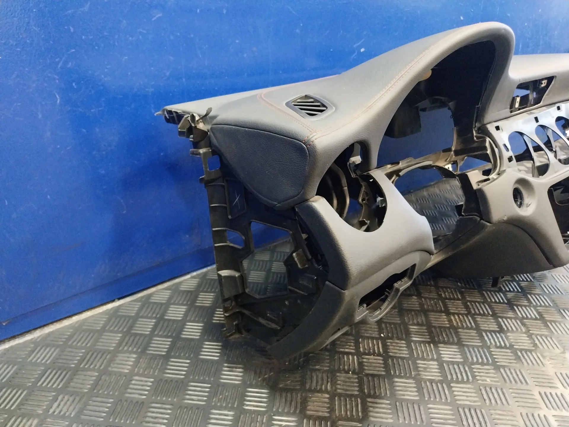 Salpicadero para Mercedes-Benz Clase Gla (W156)