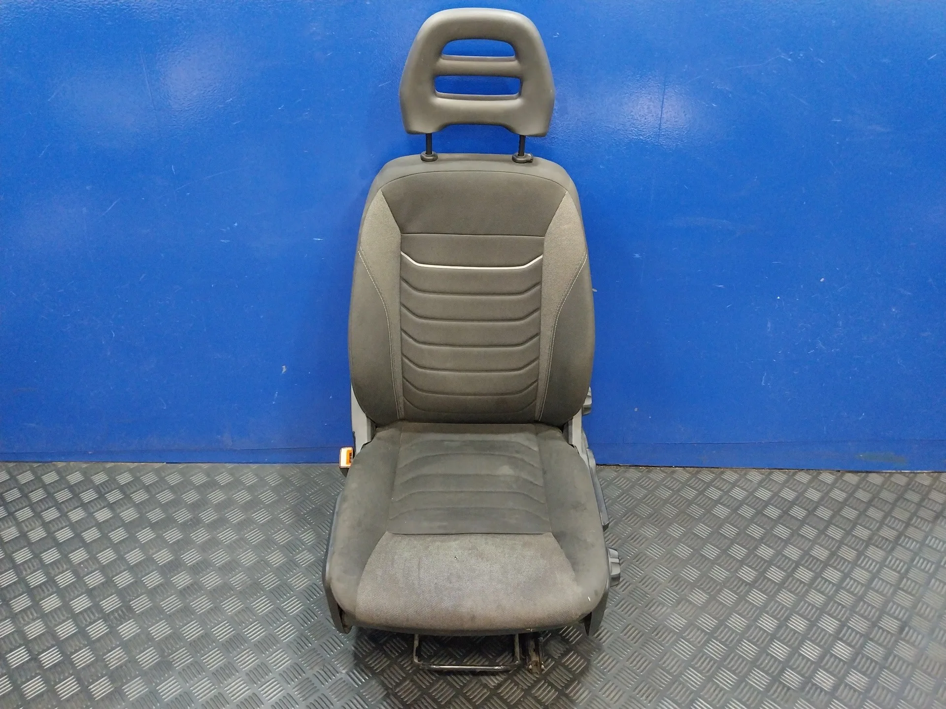 Asiento Delantero Izquierdo para Iveco Daily Vi
