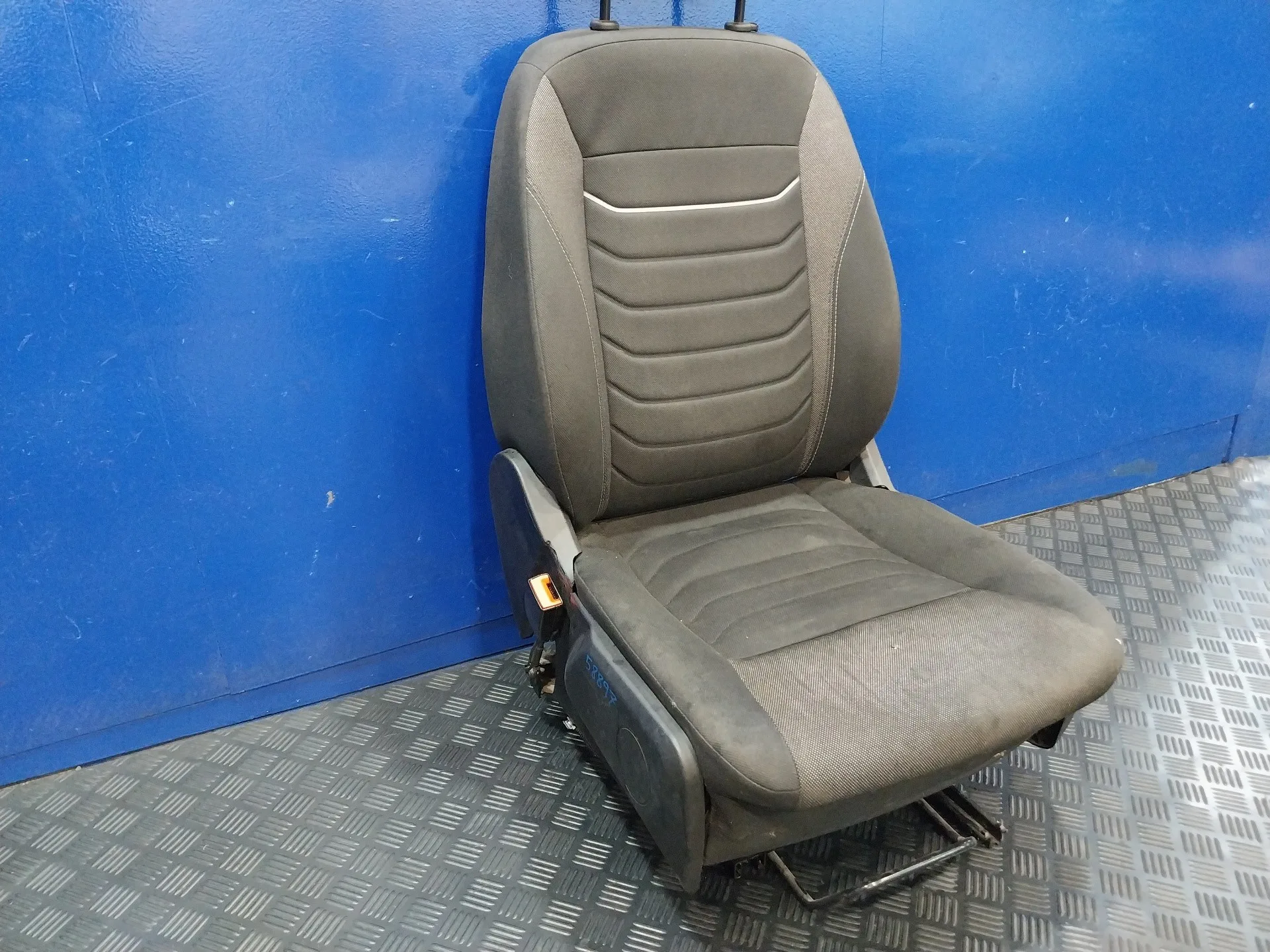 Asiento Delantero Izquierdo para Iveco Daily Vi