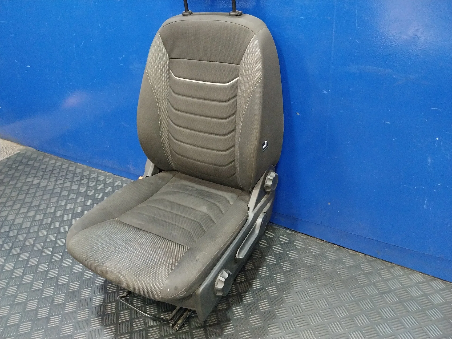 Asiento Delantero Izquierdo para Iveco Daily Vi