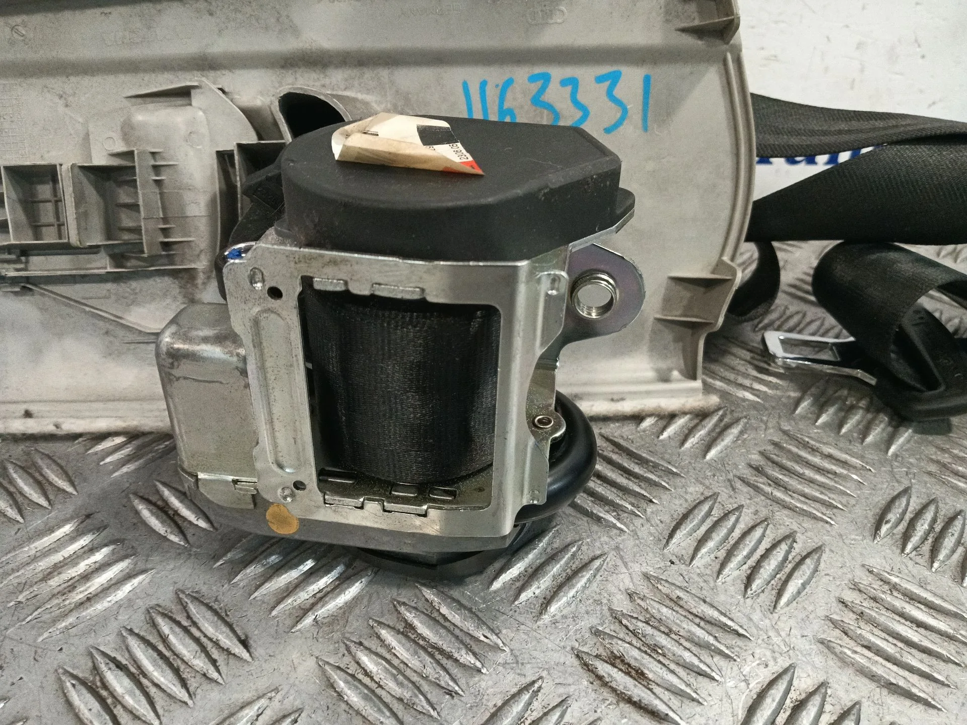 Cinturon Seguridad Delantero Izquierdo para Audi A4 Berlina (8E)