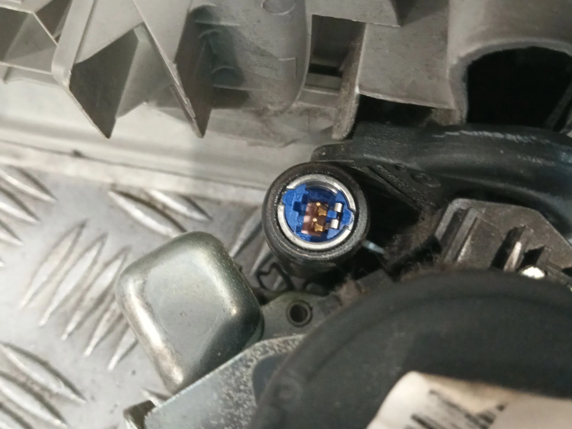 Cinturon Seguridad Delantero Izquierdo para Audi A4 Berlina (8E)