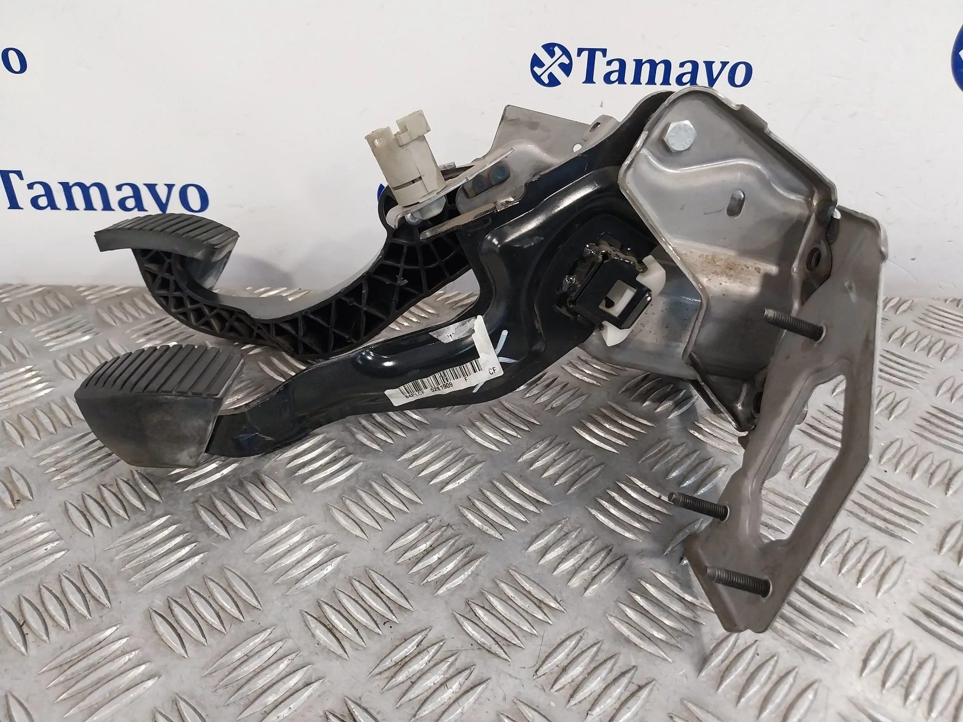 Pedal Embrague para Peugeot 208