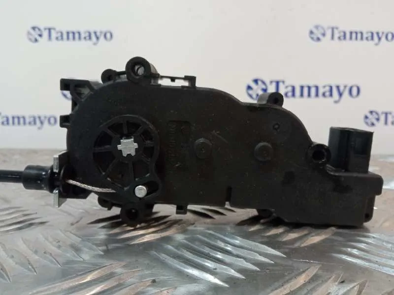 Motor Cierre Centralizado Porton para Mercedes-Benz Clase Gla (W156)