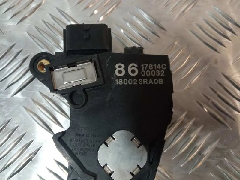 Pedal Acelerador para Nissan Juke (F15)