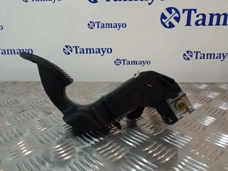 Pedal Embrague para Fiat Punto Berlina (188)