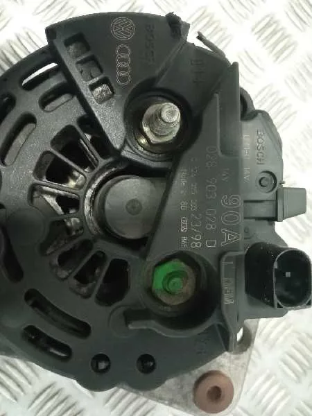 Alternador para Audi A3 (8L)