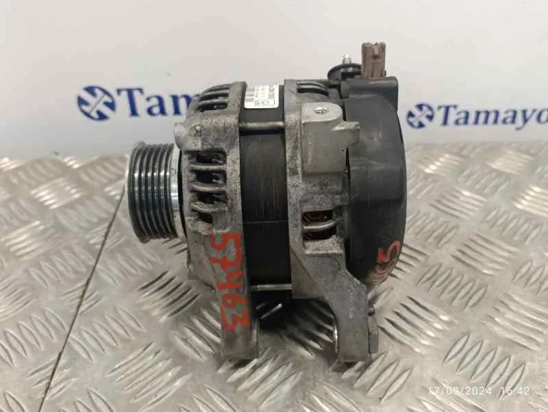 Alternador para Toyota Auris (_E18_)