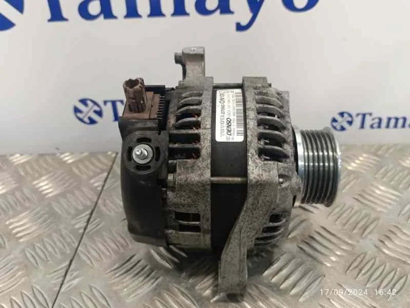 Alternador para Toyota Auris (_E18_)