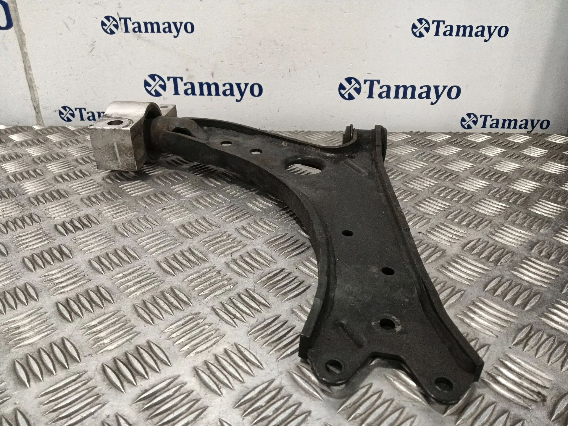 Brazo Suspension Inferior Delantero Derecho para Seat Leon (1P1)