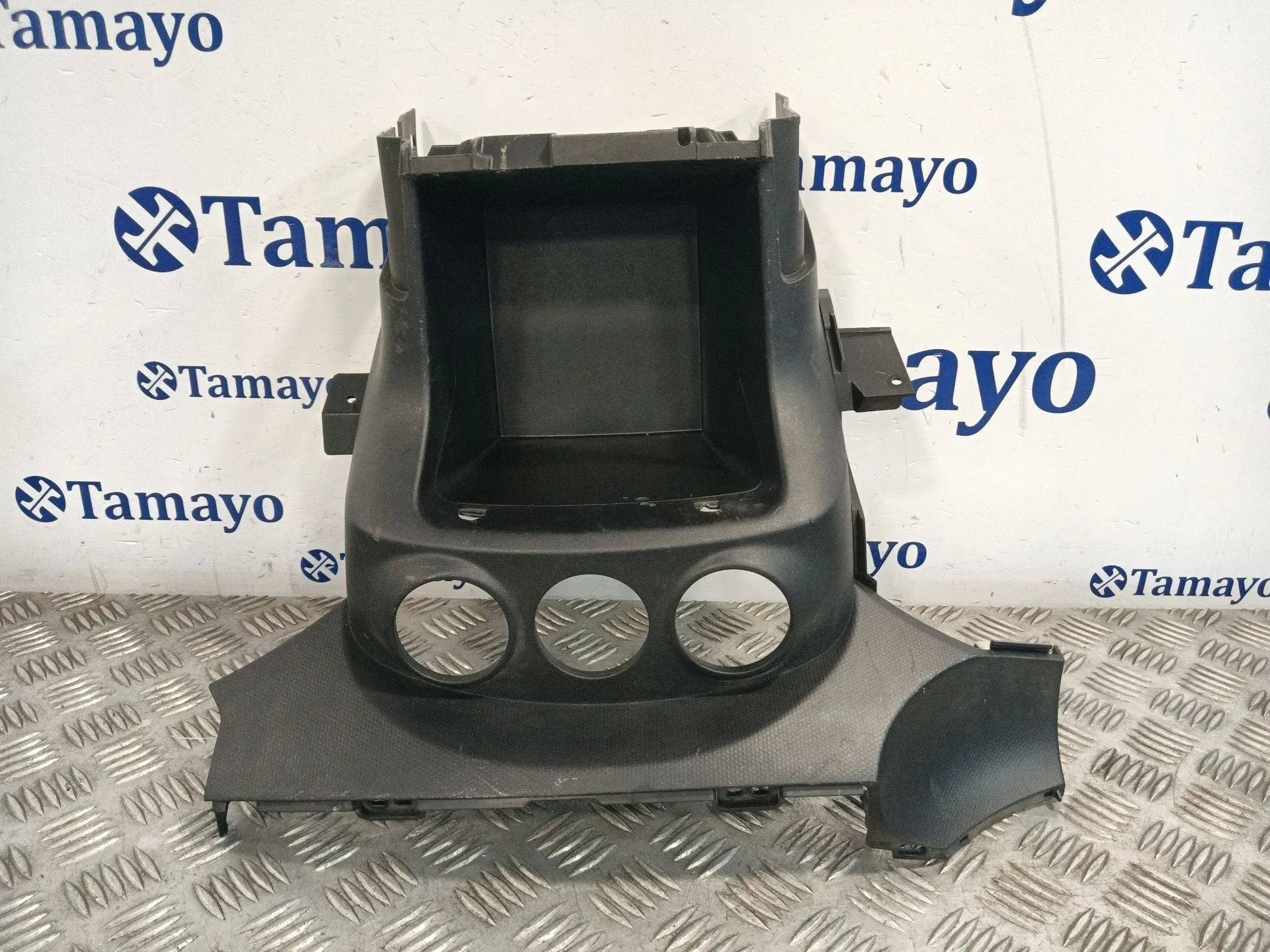 Moldura para Mitsubishi Outlander (Cw0)