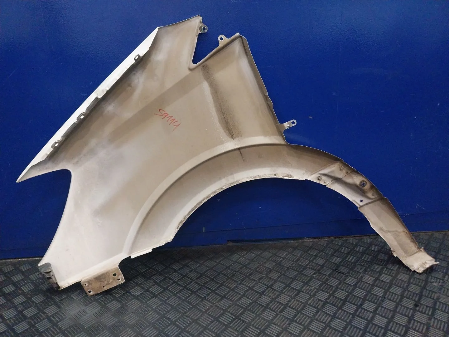 Aleta Delantera Derecha para Mercedes-Benz Sprinter 5-T Caja/Chasis (B906)