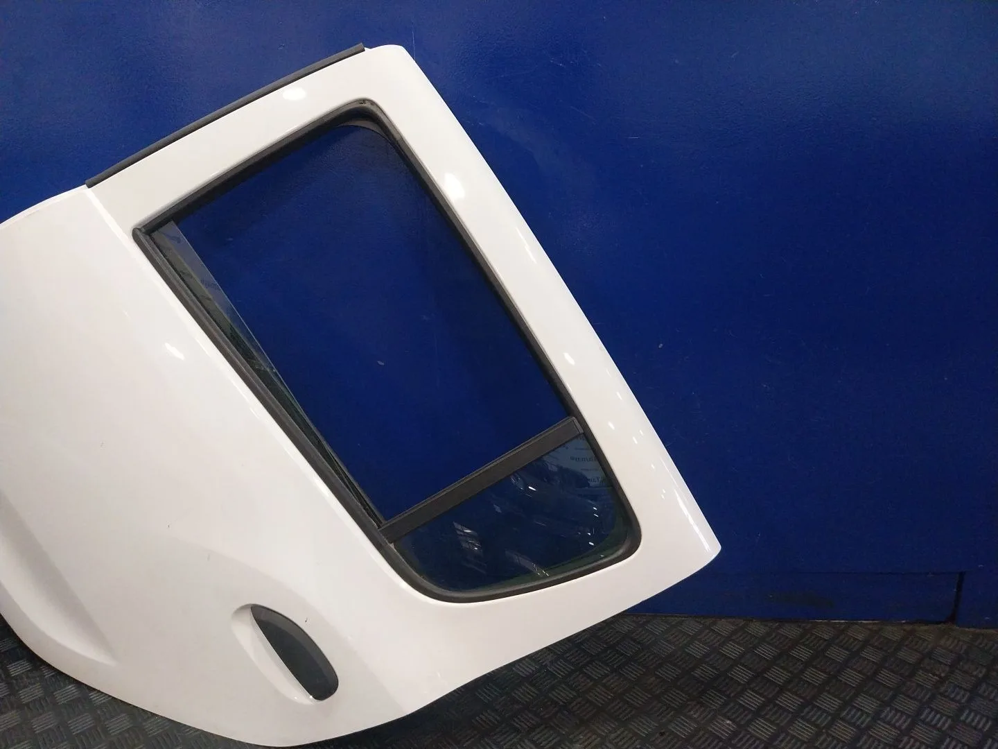 Puerta Trasera Izquierda para Dacia Sandero