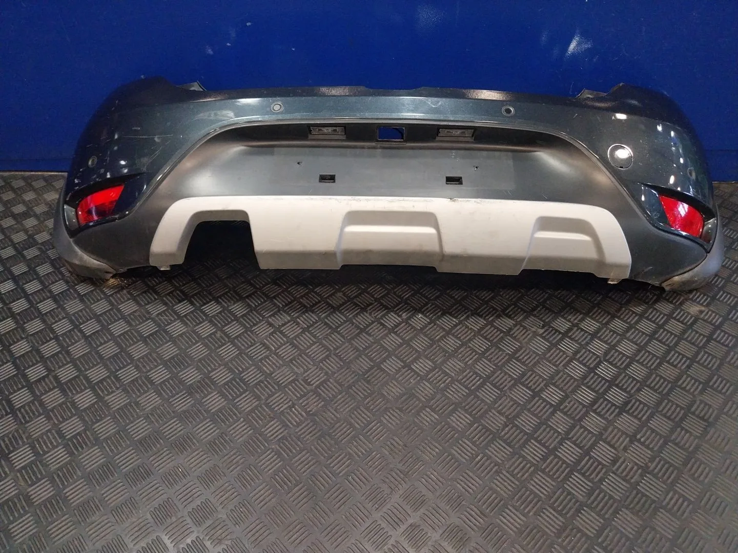 Paragolpes Trasero para Dacia Sandero