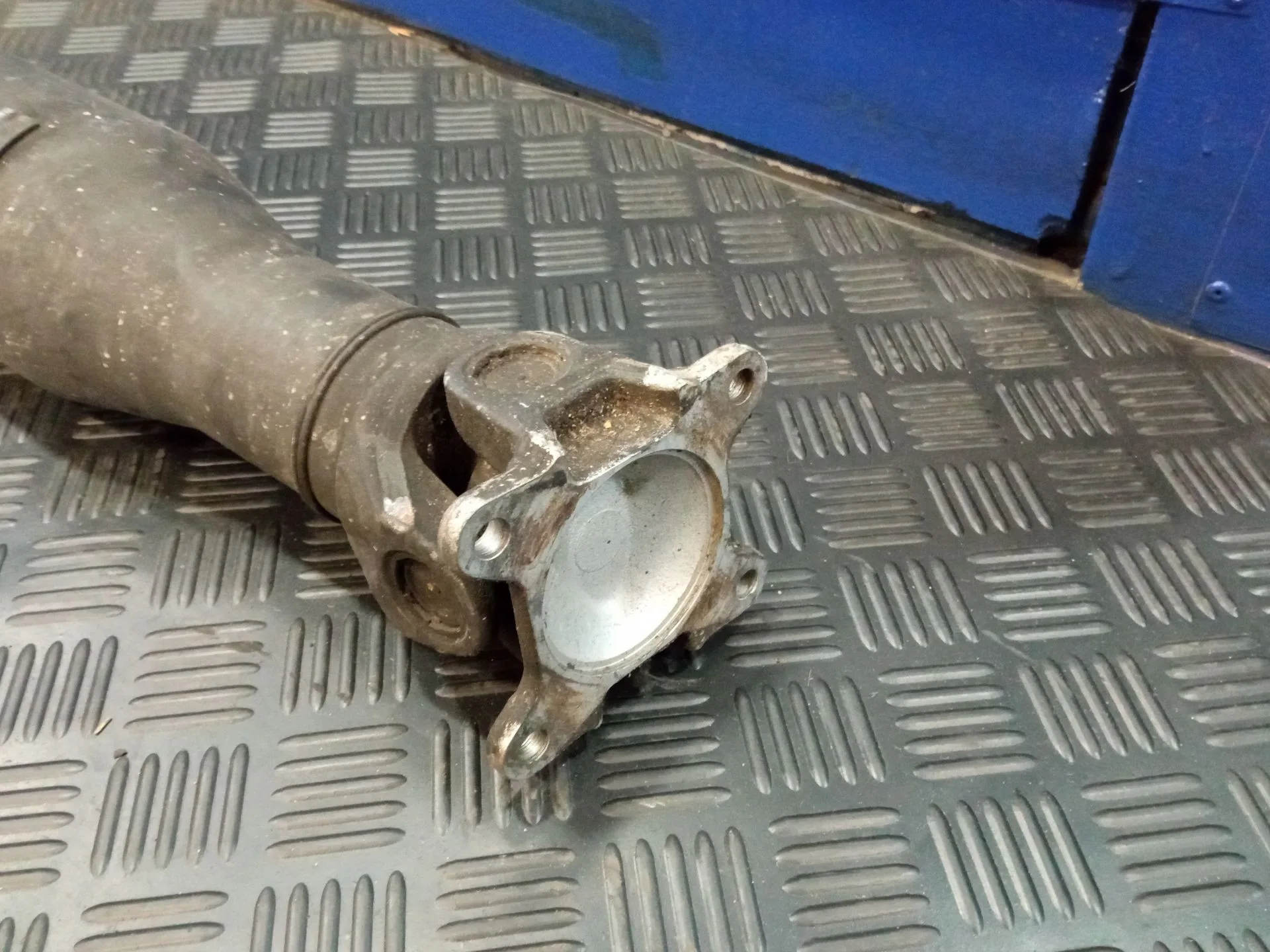 Cardan para Volkswagen Crafter Caja Cerrada