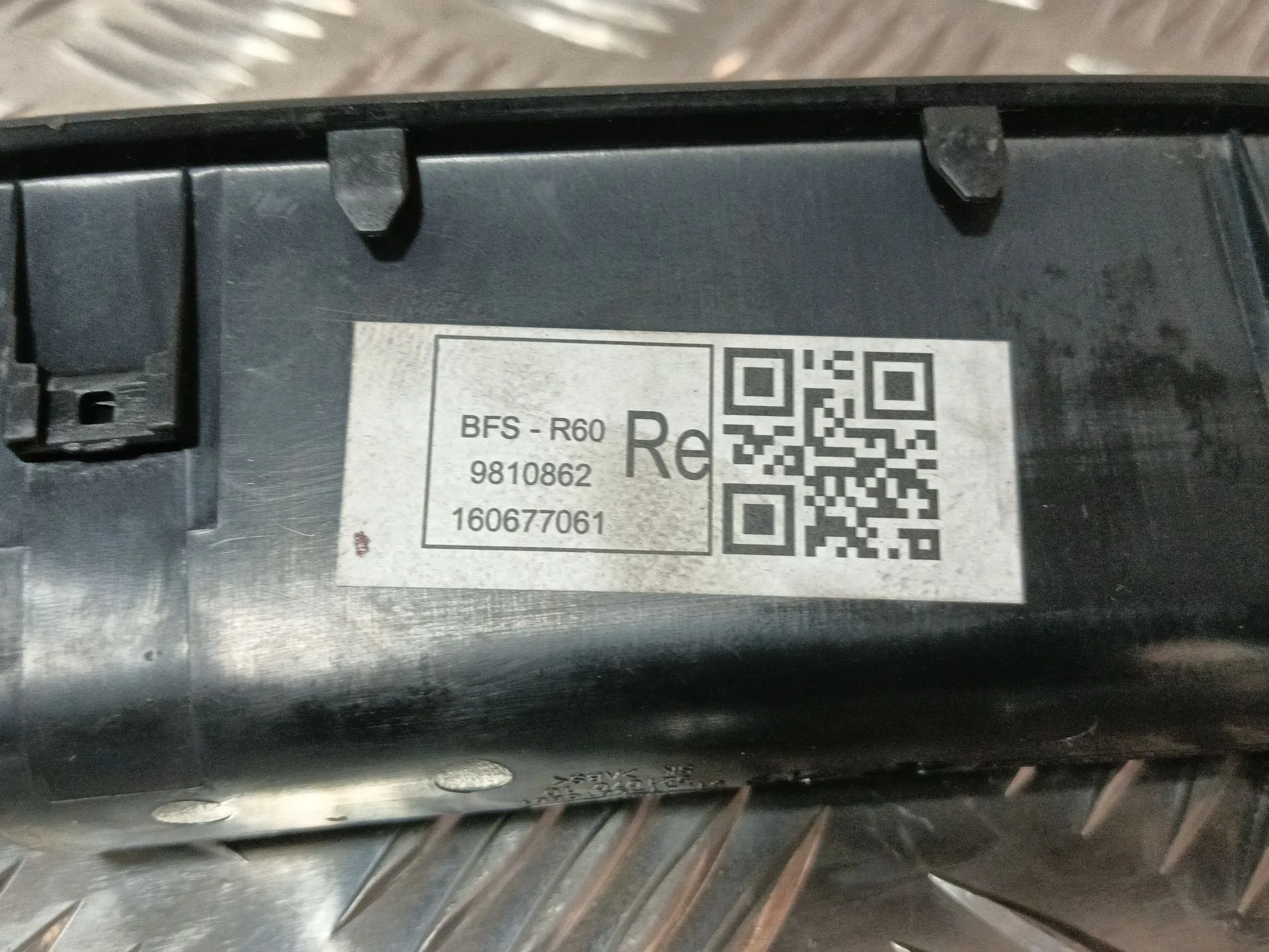 Mando Elevalunas Delantero Derecho para Mini Mini Countryman (R60)