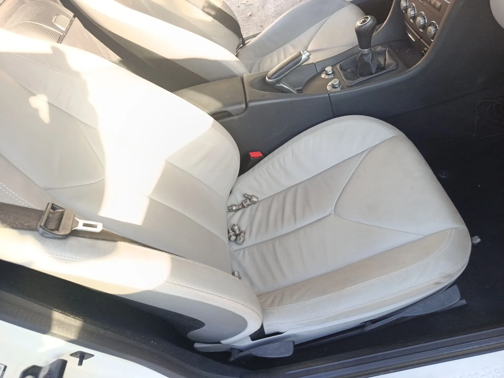Enganche Cinturon Delantero Derecho para Mercedes-Benz Slk (R171)