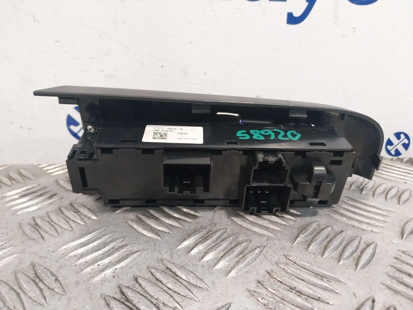 Mando Elevalunas Delantero Izquierdo para Ford Transit Courier