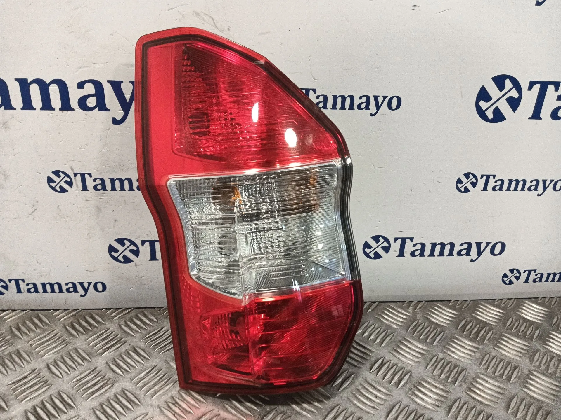 Piloto Trasero Izquierdo para Ford Transit Courier