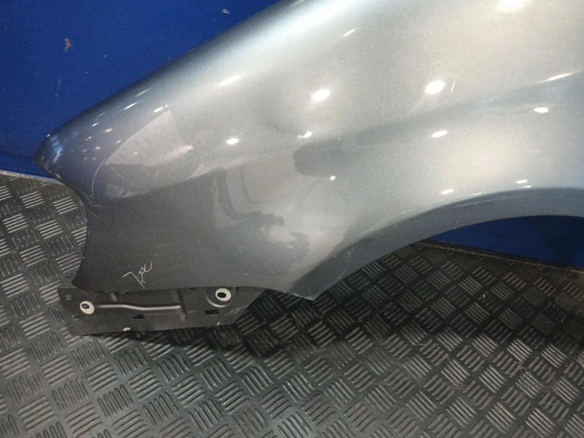Aleta Delantera Izquierda para Volkswagen Touran (1T1)