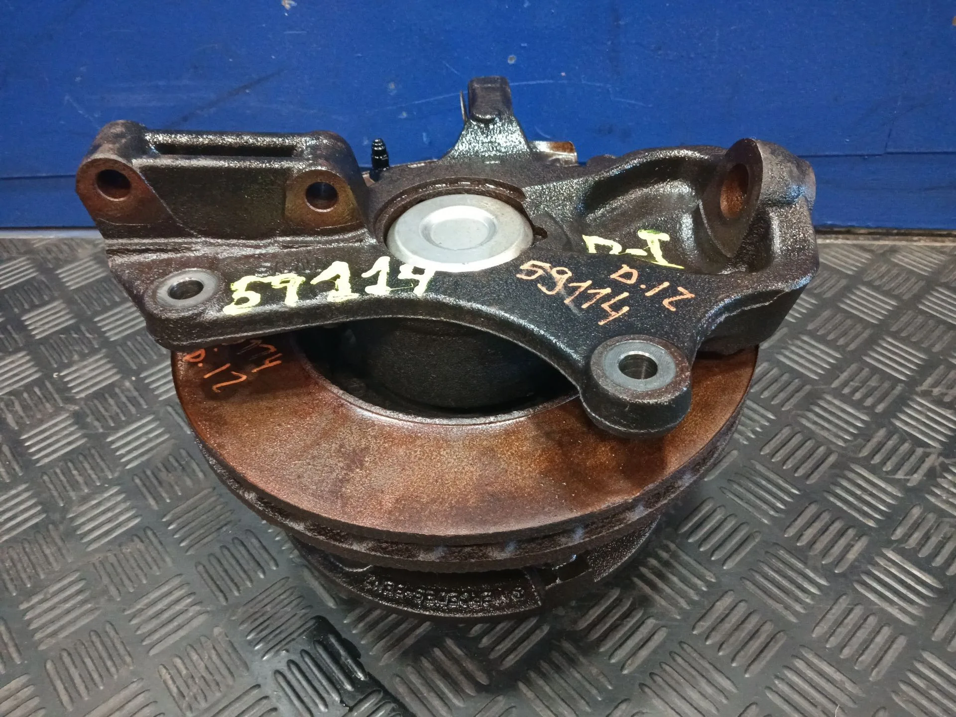 Mangueta Delantera Izquierda para Mercedes-Benz Sprinter 5-T Caja/Chasis (B906)