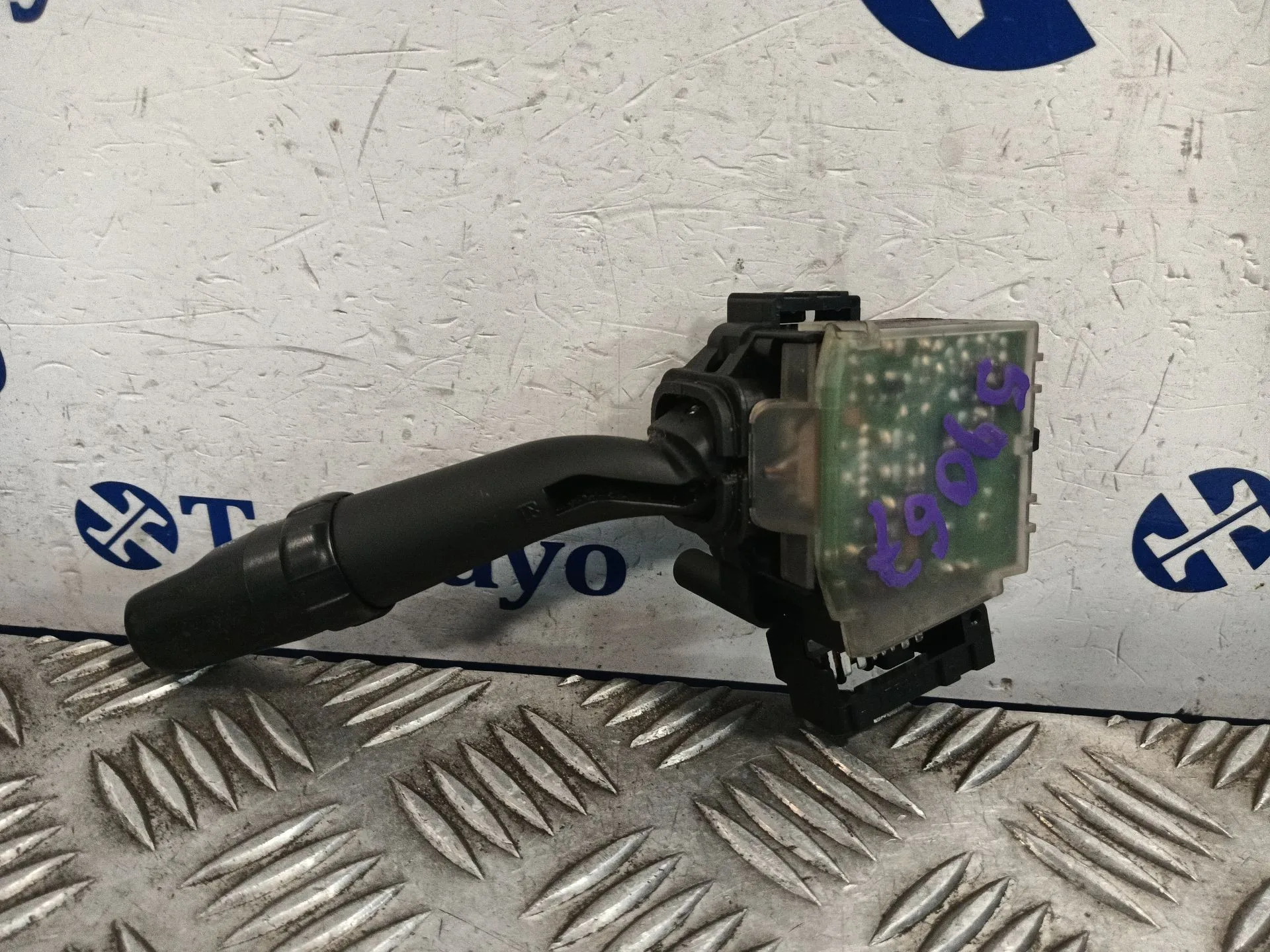 Mando Limpia para Toyota Corolla Verso (R1)