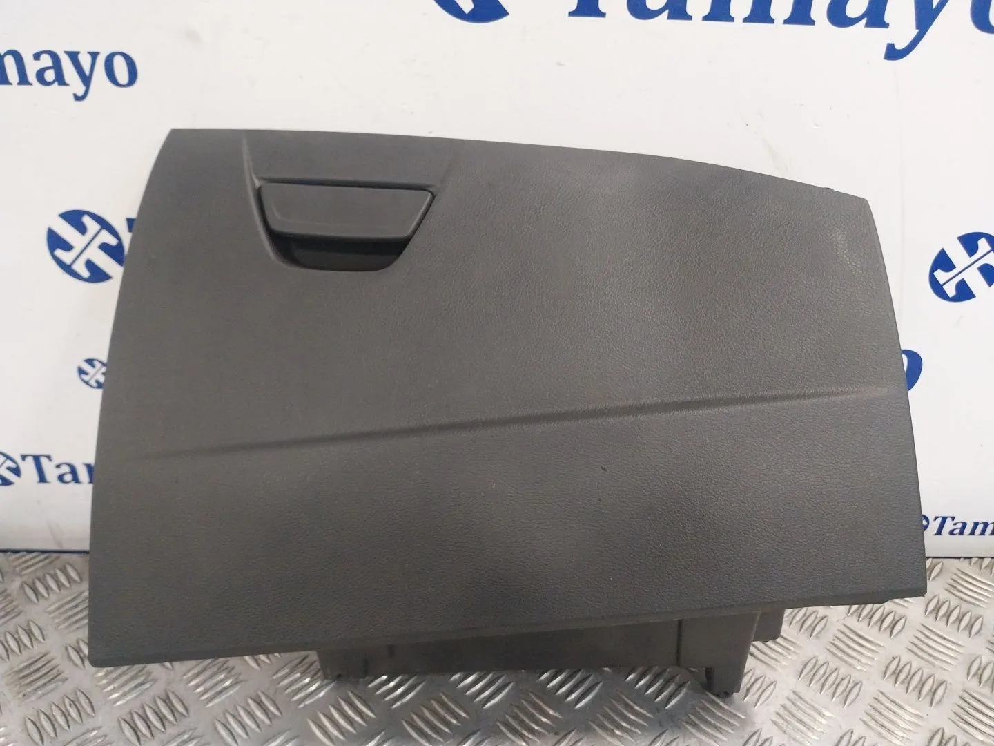 Guantera para Ford Focus (2014-2018)